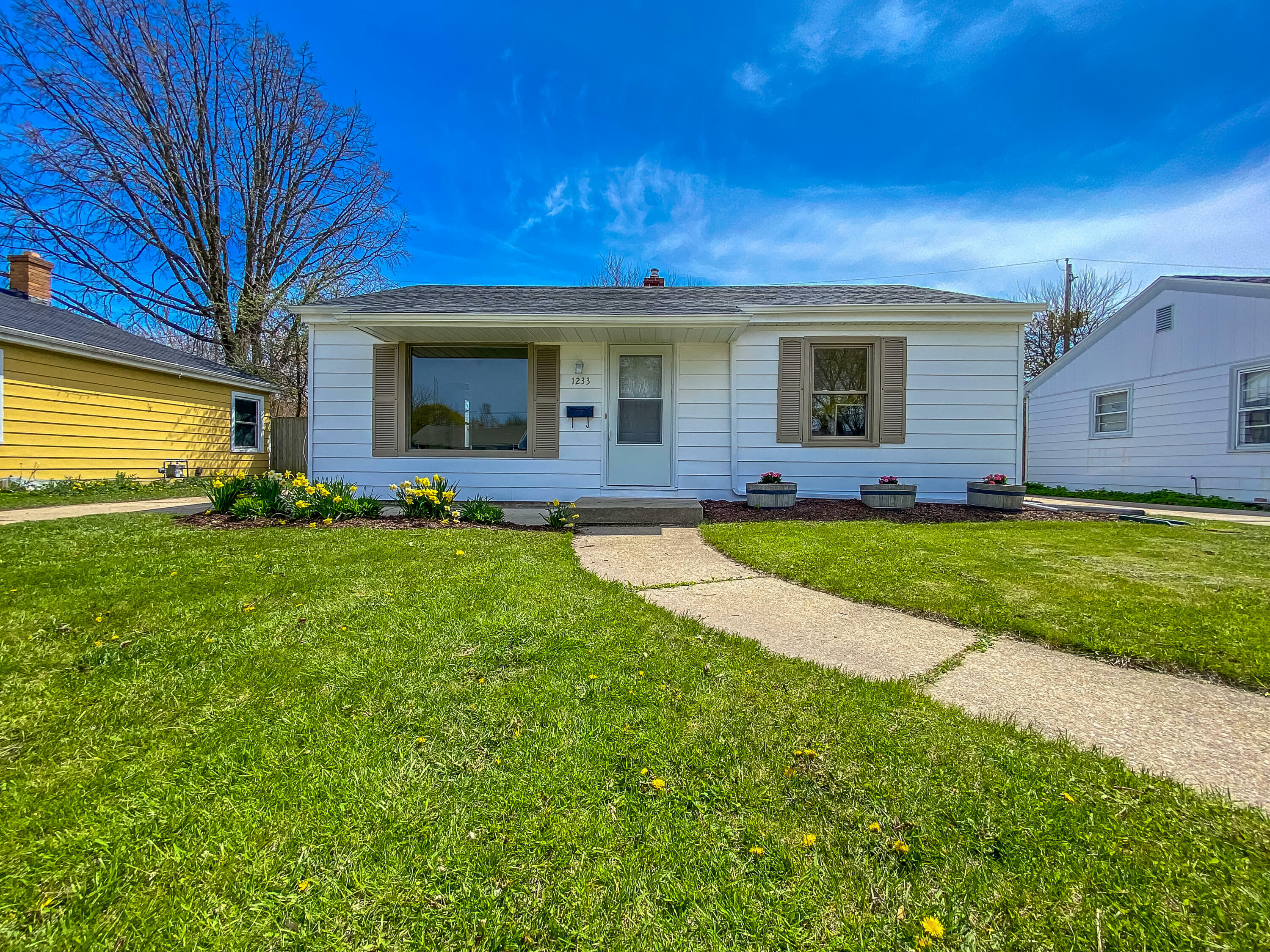 1233 Florence Ave  Racine WI 53402 photo