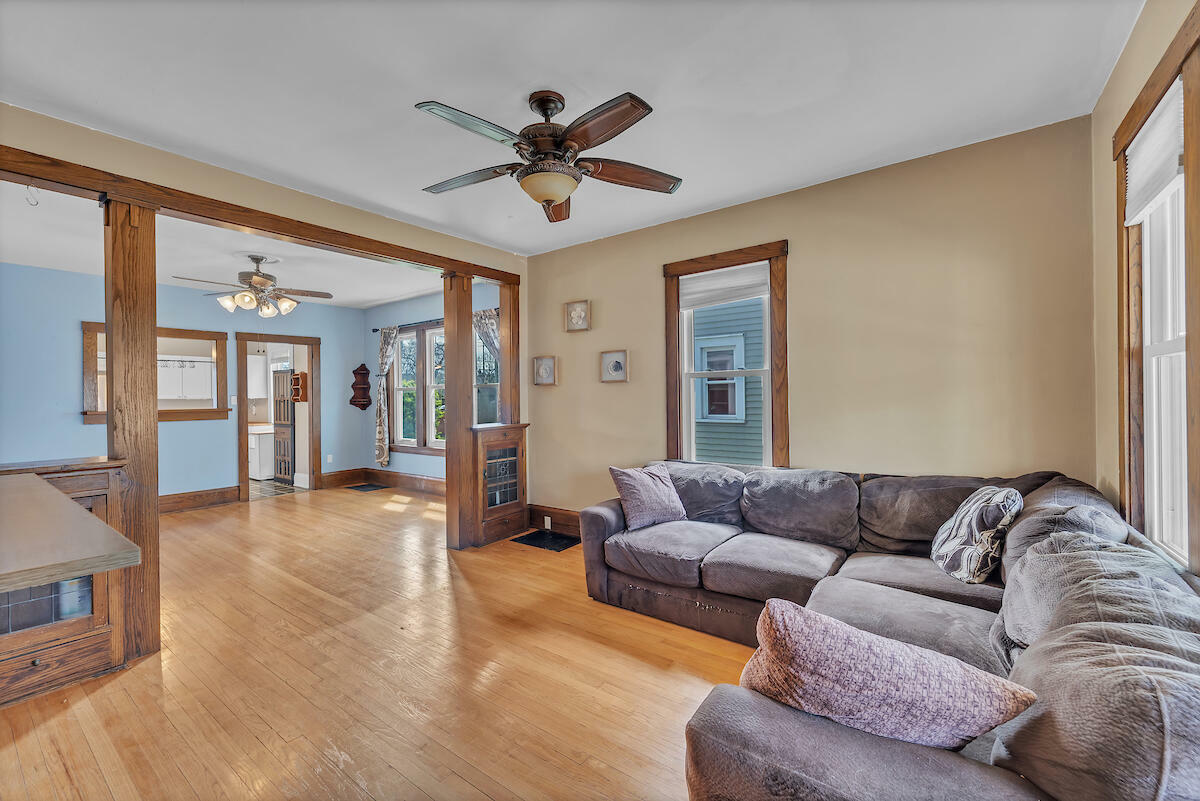 Property Photo: 1235 Grove Ave WI 53405