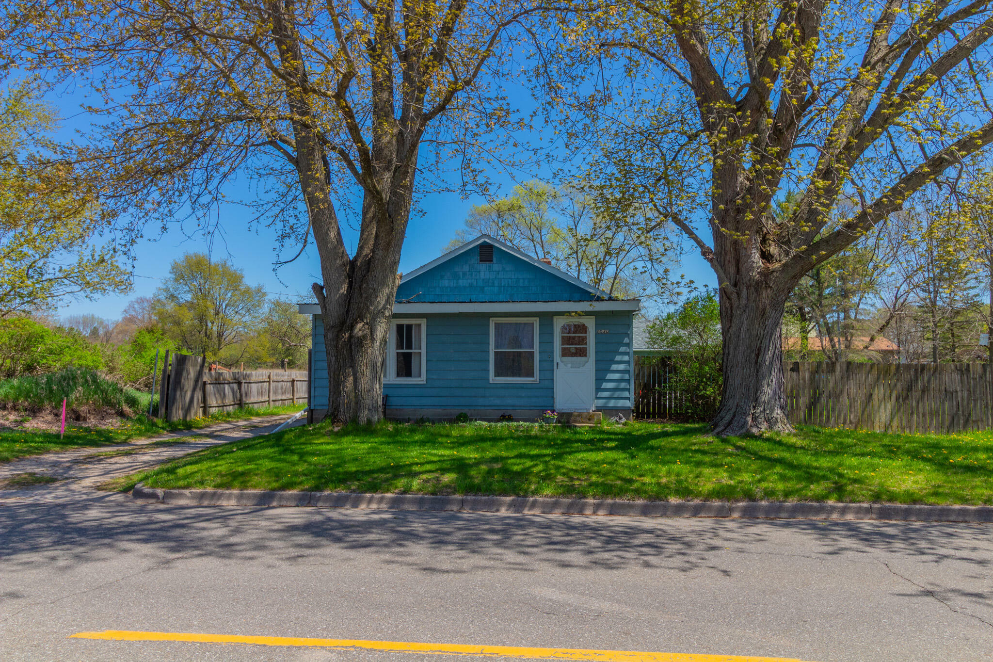 Property Photo: 1030 Bjornson Street MI 49307