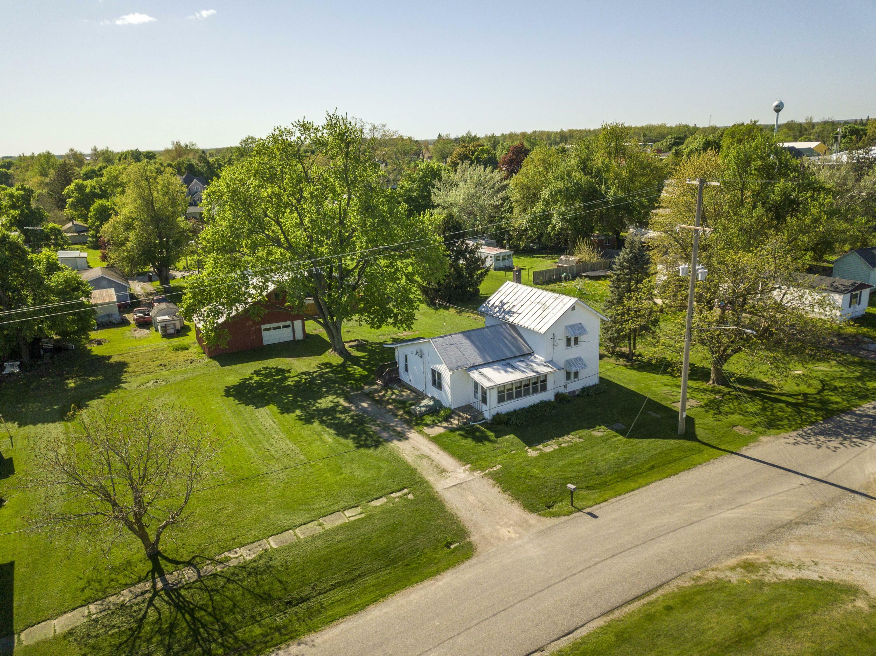 Property Photo: 120 S Mackinaw Street MI 49288