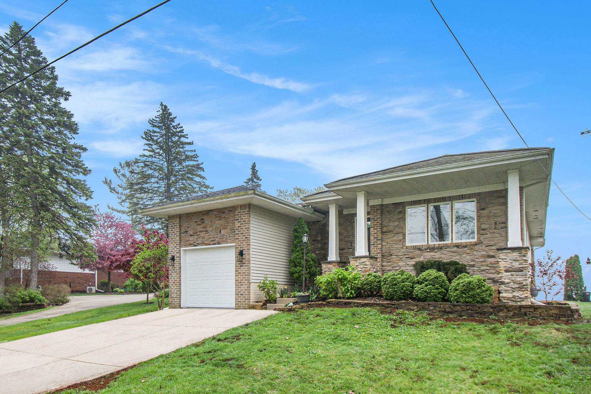 Property Photo: 2175 Wamplers Heights Drive MI 49230
