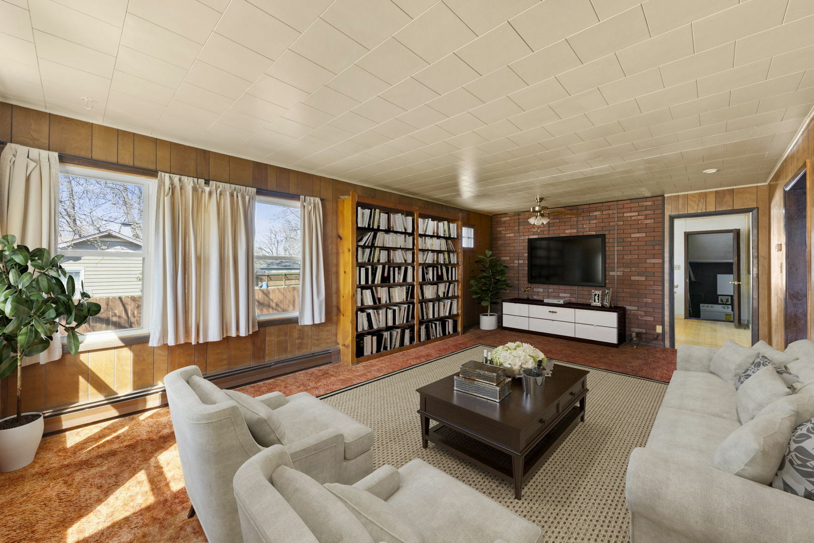 Property Photo: 326 Bluff Street IL 60441