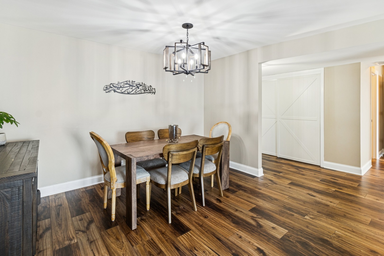 Property Photo: 711 S River Road 503 IL 60016