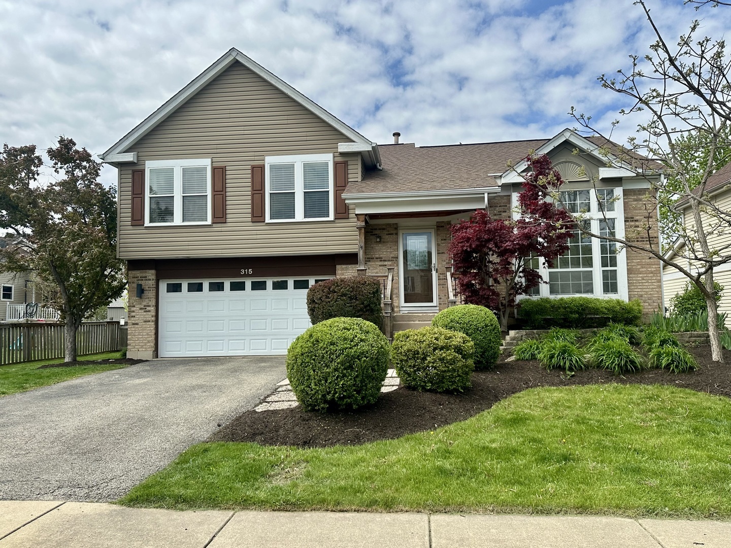 Property Photo: 315 Churchill Lane IL 60504