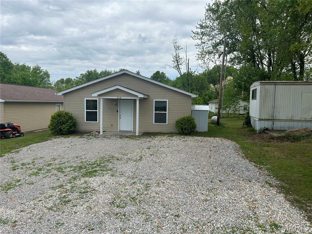 Property Photo: 250 College Cir MO 63344