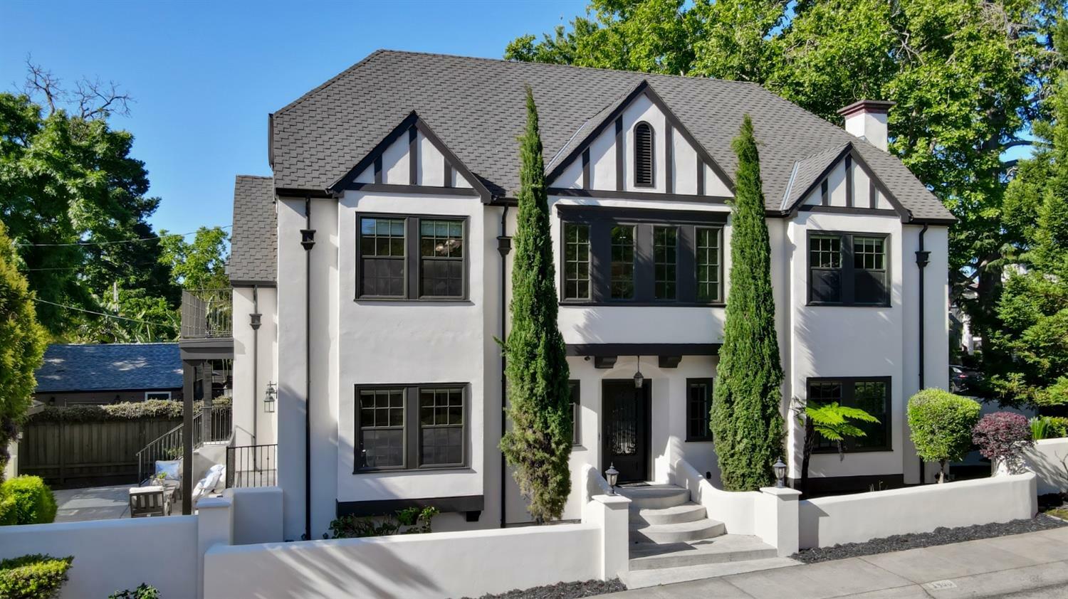 Property Photo: 3900 M Street CA 95819