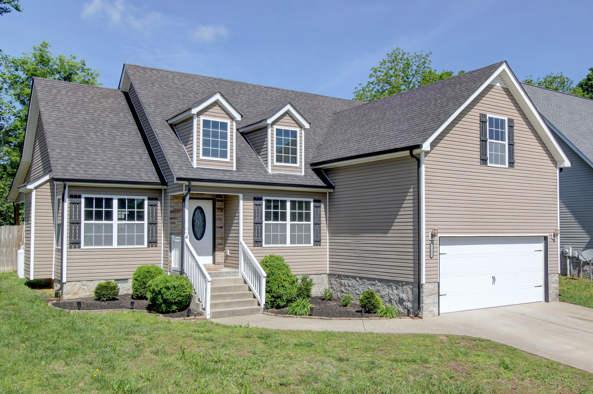 Property Photo: 1200 Morstead Dr TN 37042
