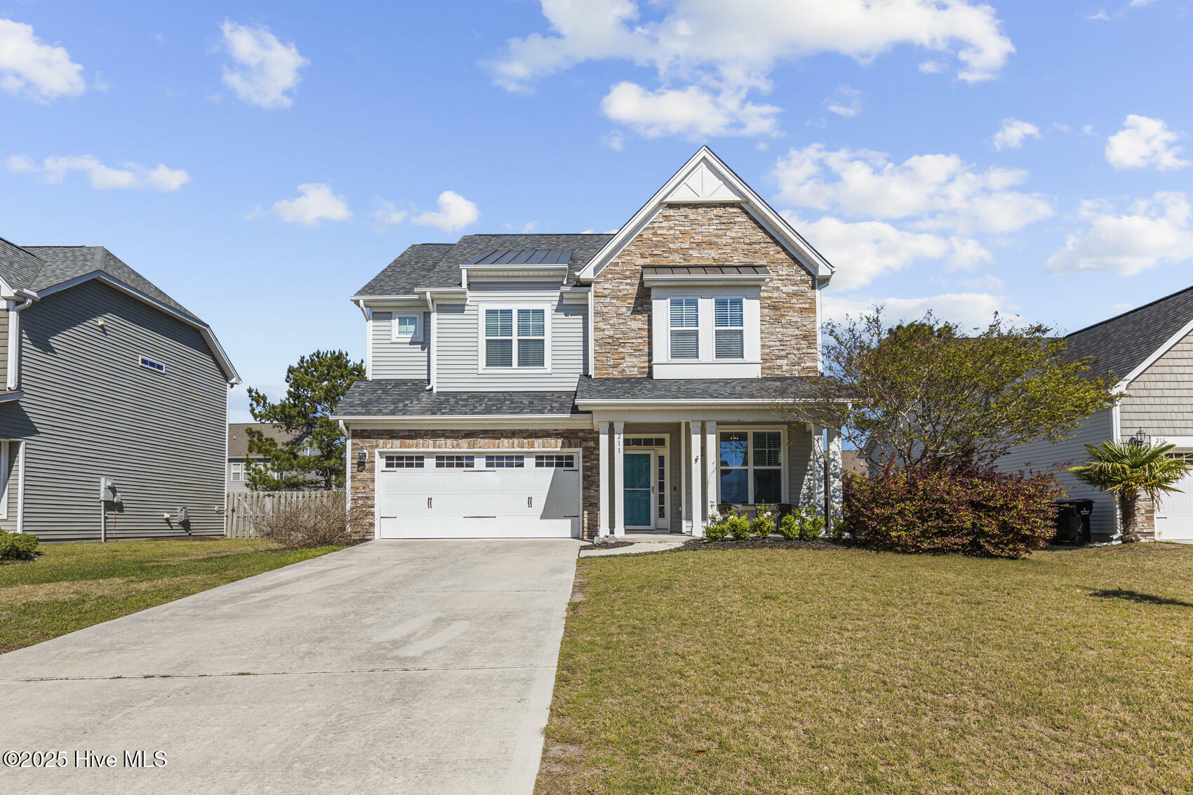 Property Photo: 211 Willow Ridge Drive NC 28445