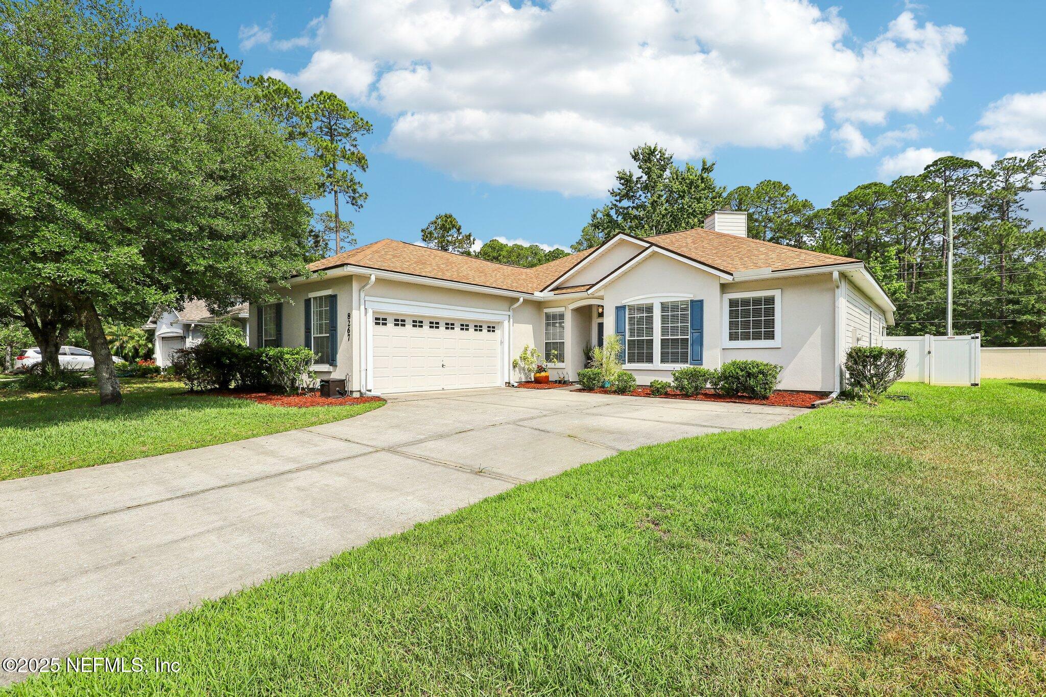 Property Photo: 8267 Warlin Drive N FL 32216