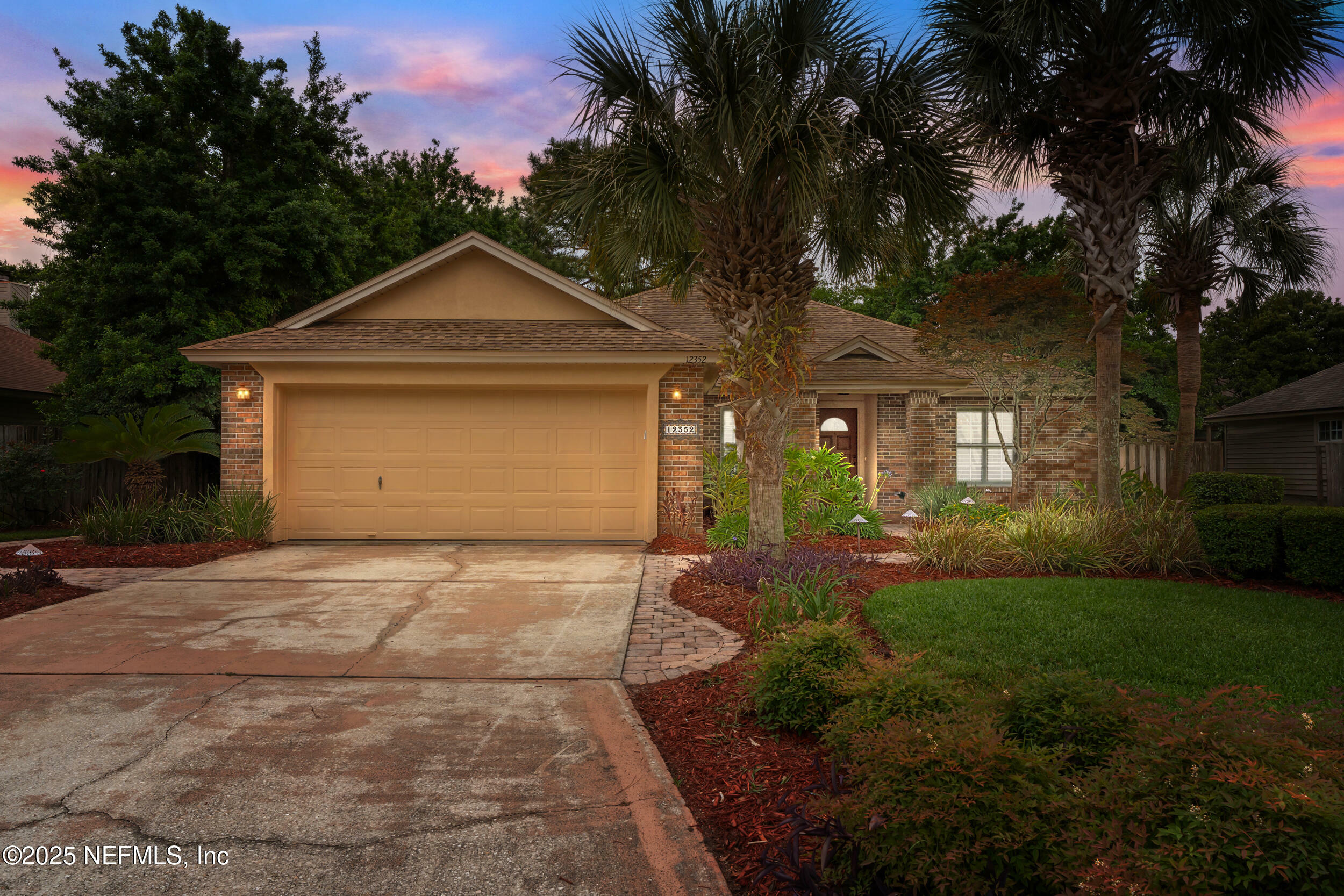 Property Photo: 12352 Sutton Island Drive FL 32225