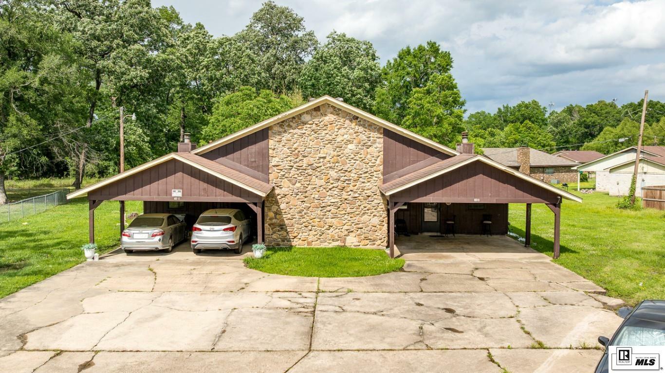Property Photo: 38 Colonial Drive LA 71203