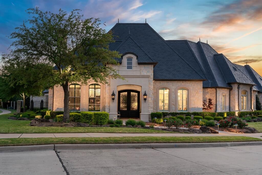 Property Photo: 6615 Bluffview Drive TX 75034