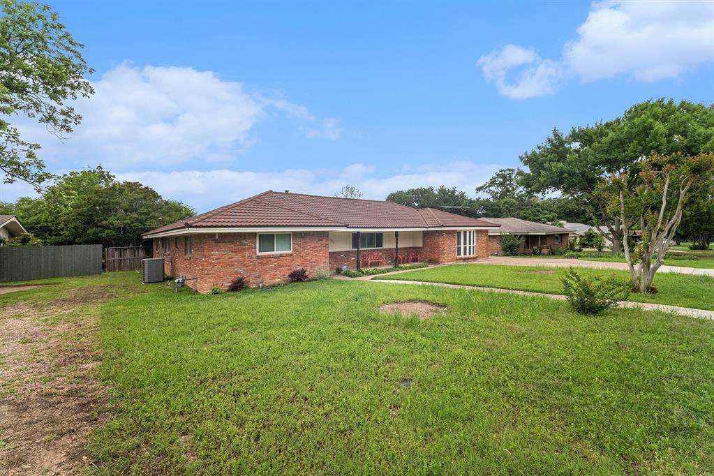 Photo de la propriété: 5816 Whitman Avenue TX 76133