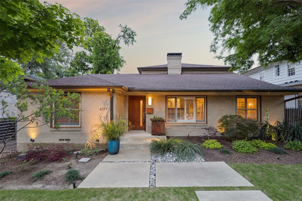 Property Photo: 6777 Lakefair Circle TX 75214