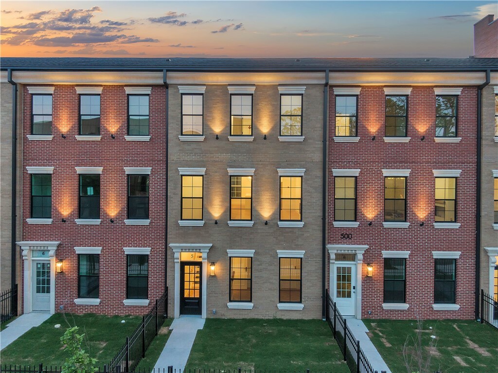 Property Photo: 500 SW B Street 5 AR 72712