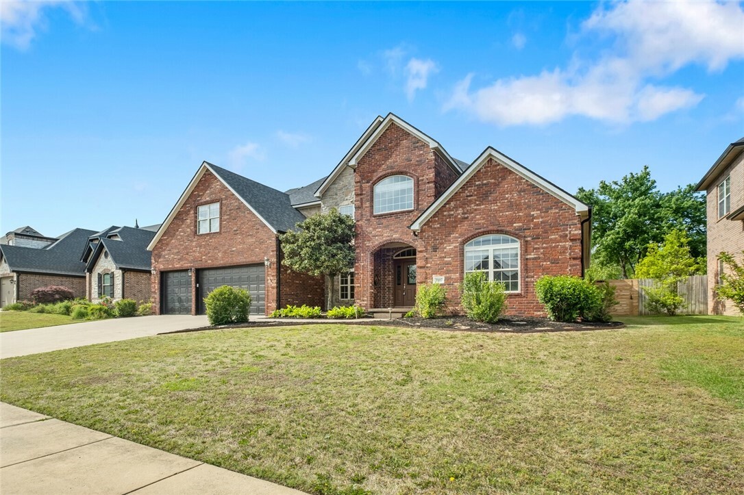 Property Photo: 3907 NE Cadbury Avenue AR 72712