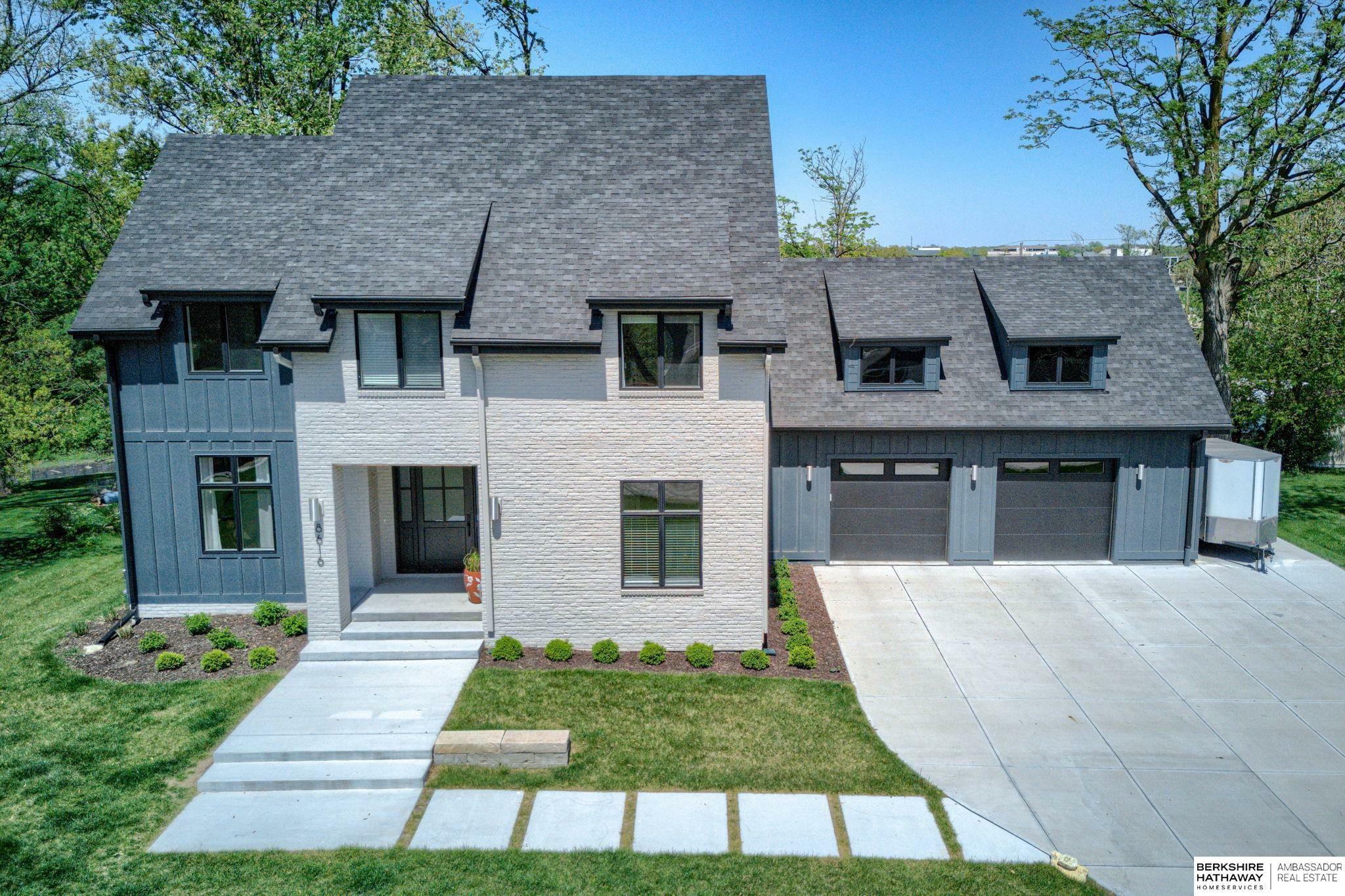 8616 Broadmoor Drive  Omaha NE 68114 photo