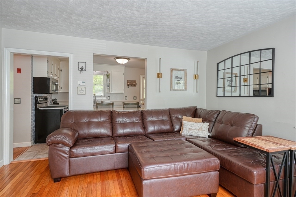 Property Photo: 148 Northgate Rd MA 01532