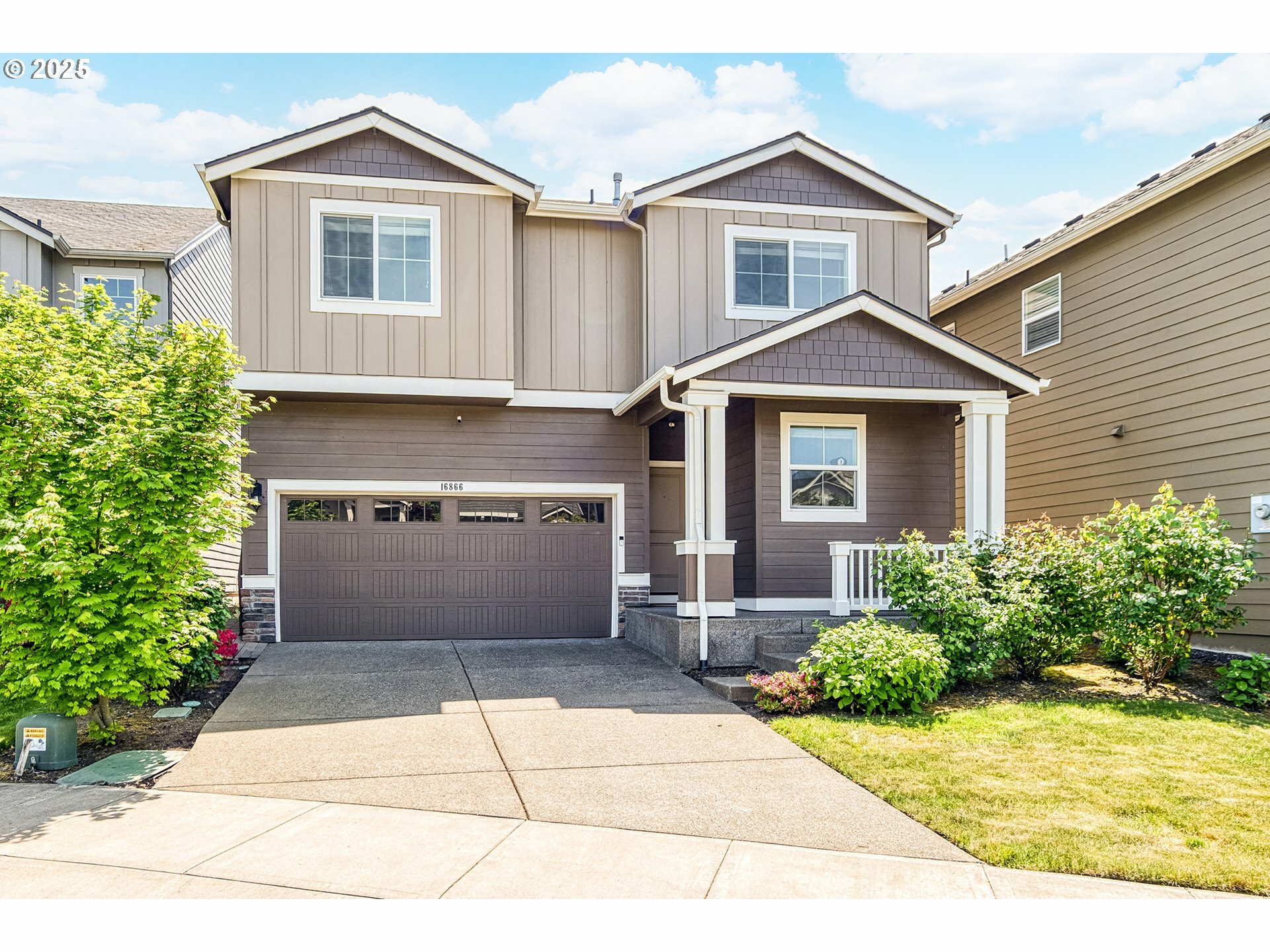 Property Photo: 16866 NW Viola St OR 97229