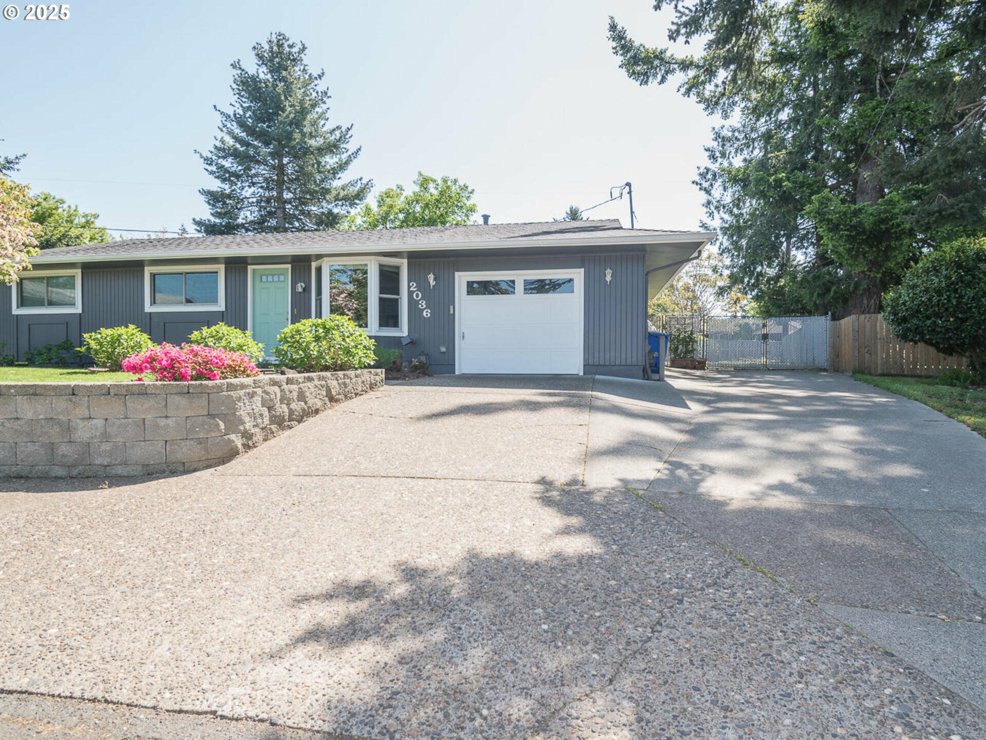 2036 SE 161st Ct  Portland OR 97233 photo