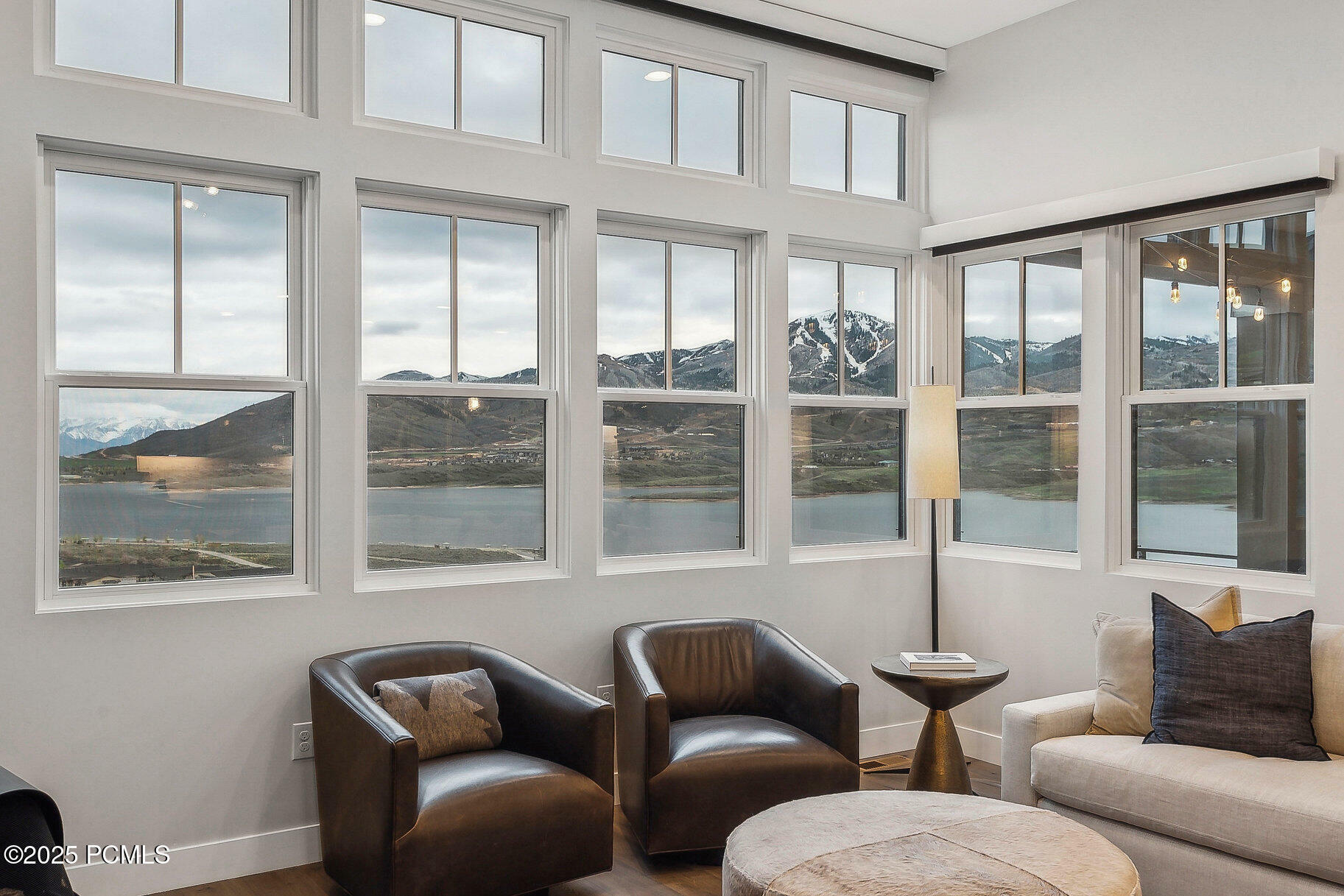 Property Photo: 442 E Overlook Loop UT 84036