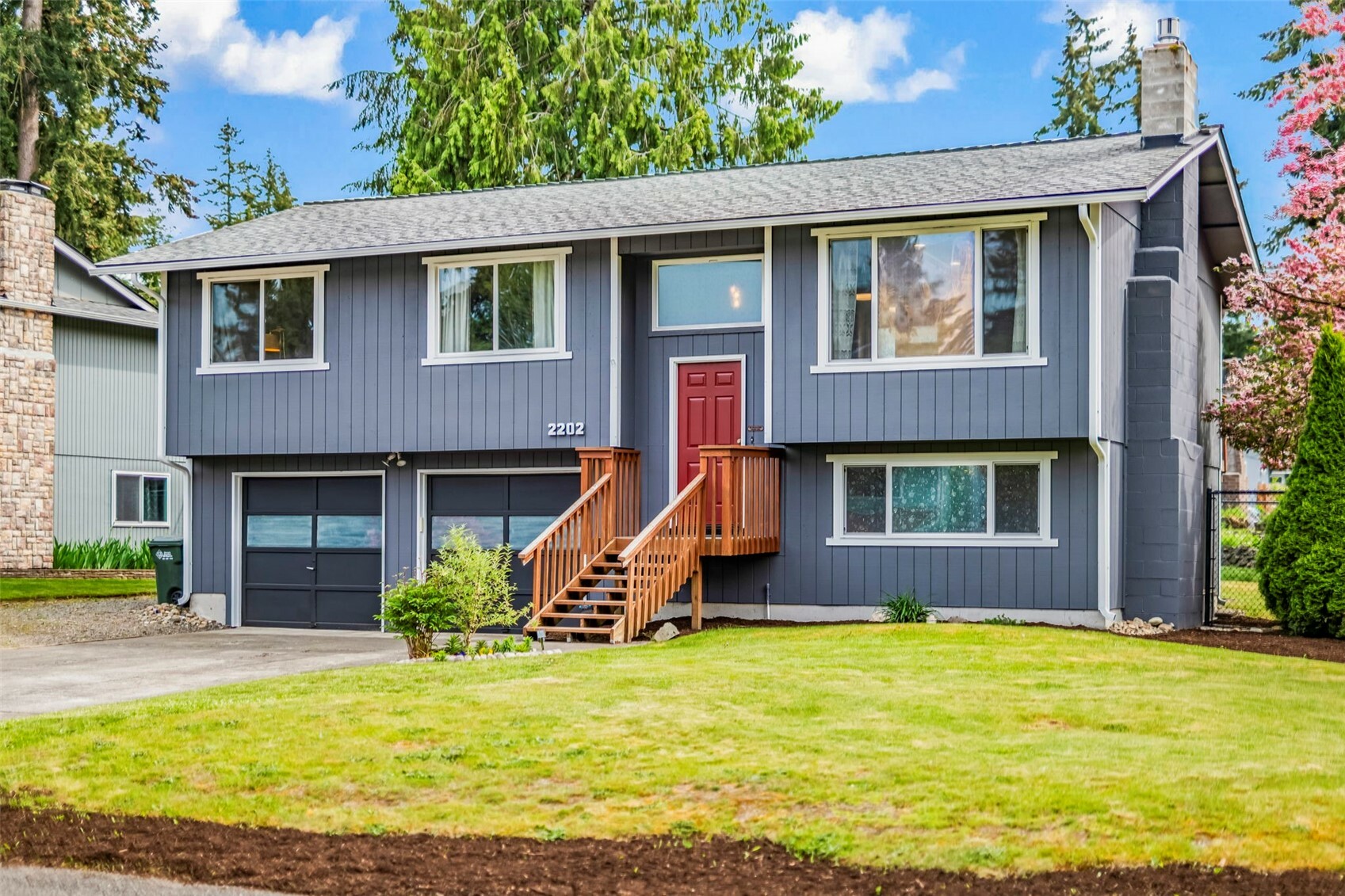 2202  28th Avenue SE  Puyallup WA 98374 photo