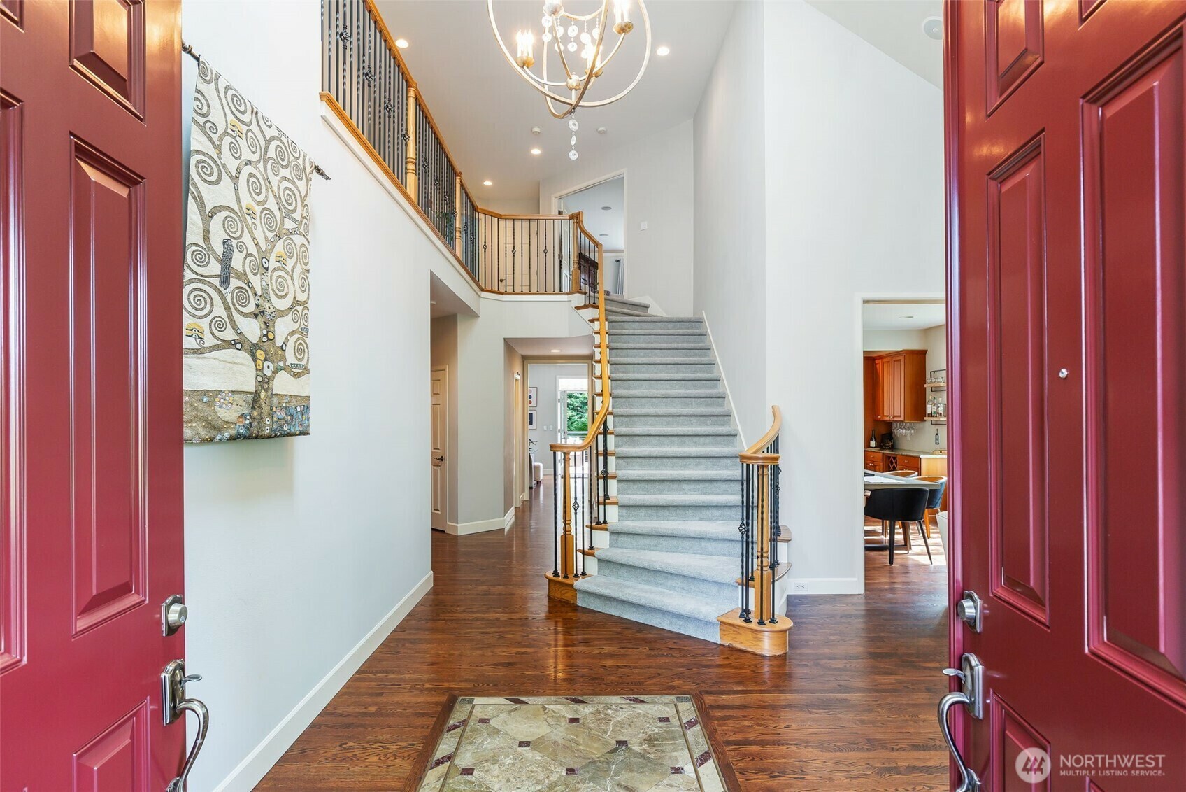 Property Photo: 16653 SE 69th Way WA 98006