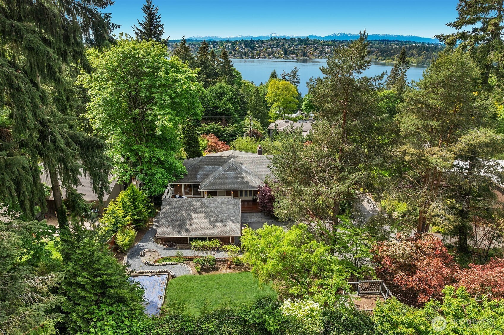Property Photo: 6740 W Mercer Way WA 98040