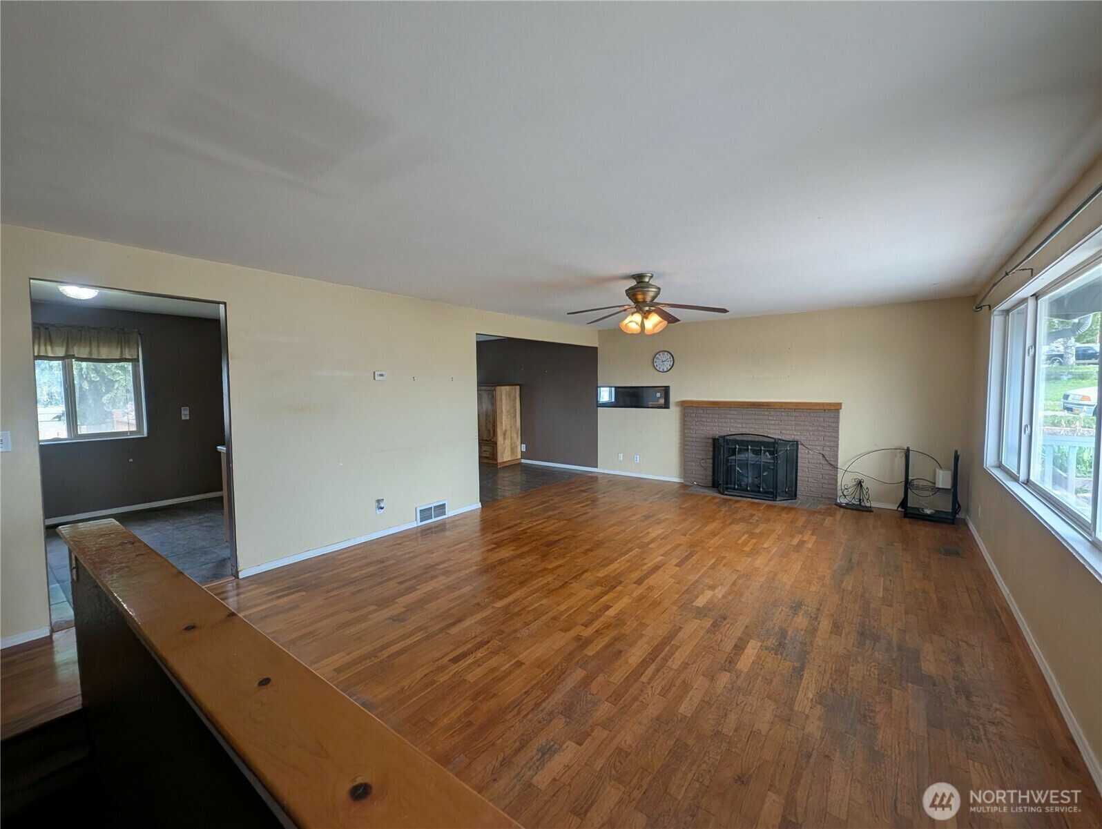 Property Photo: 1546 NE 2nd Avenue WA 98277
