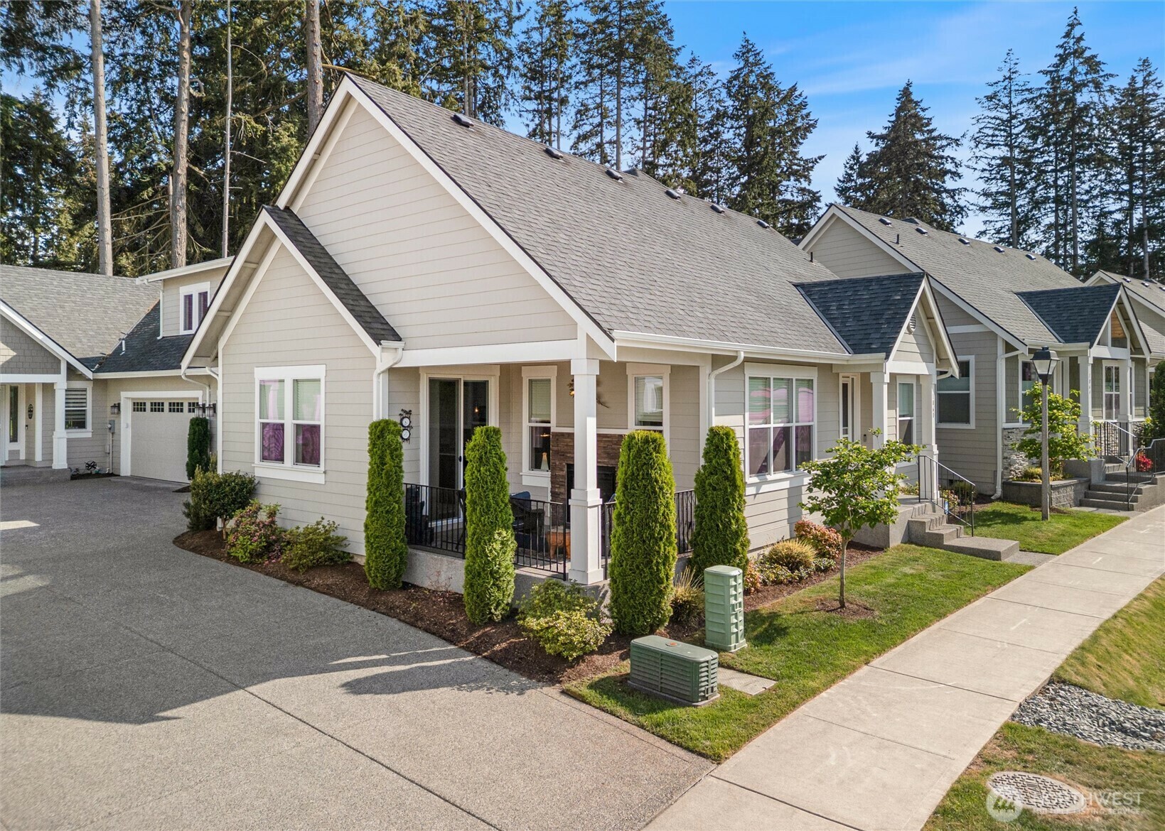 Property Photo: 1060 11th Tee Drive 7 WA 98466