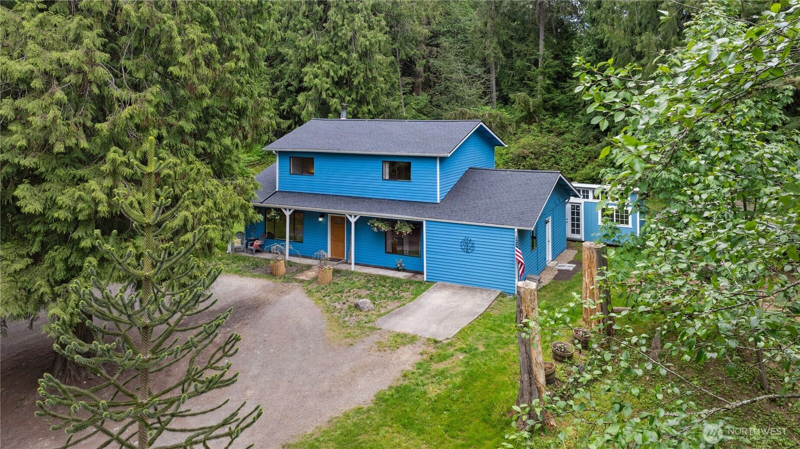 Property Photo:  4715 NE Thunder Lane  WA 98370 