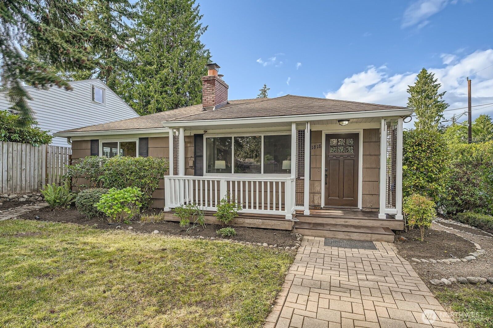 Property Photo: 1818 N 143rd Street WA 98133
