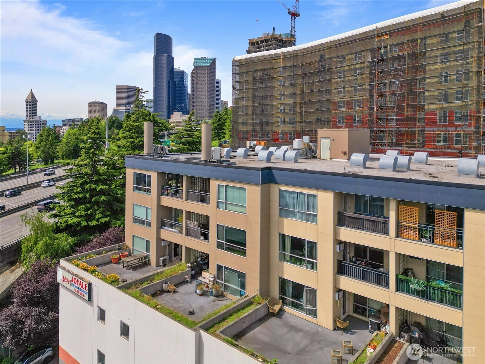 Property Photo: 321 10th Avenue S 705 WA 98104