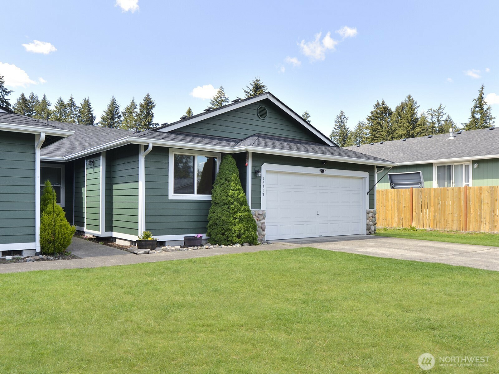 Property Photo: 16312 72nd Avenue E WA 98375