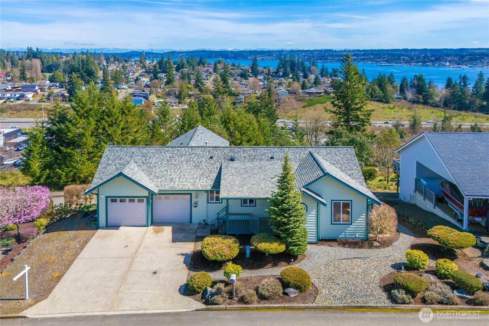Property Photo: 1166 Daniels Avenue WA 98312