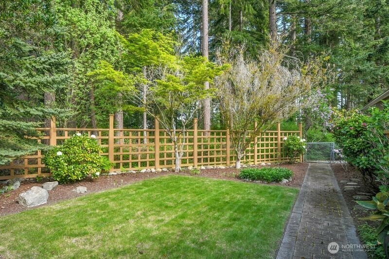 Property Photo: 395 Piper Way WA 98282