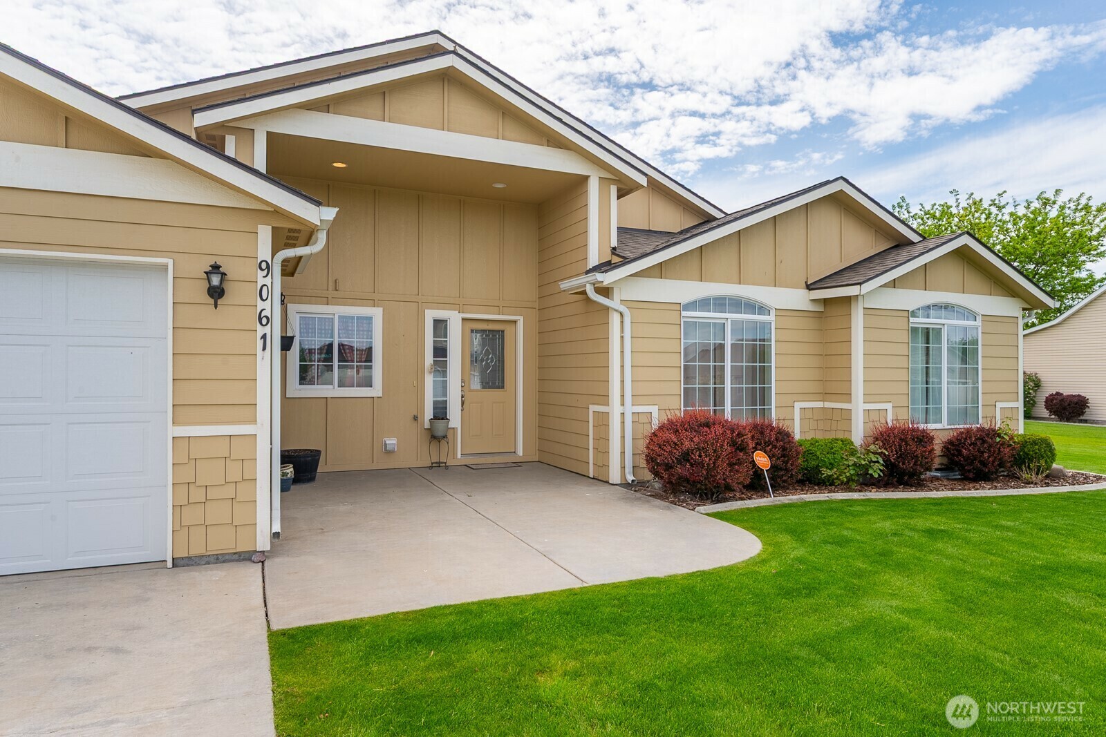 9061  Castlewood Drive SE  Moses Lake WA 98838 photo