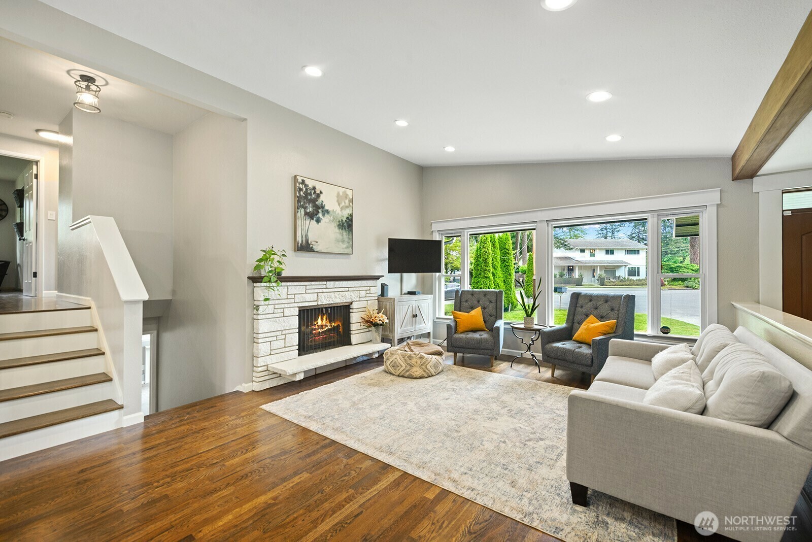 Property Photo: 12235 SE 62nd Street WA 98006