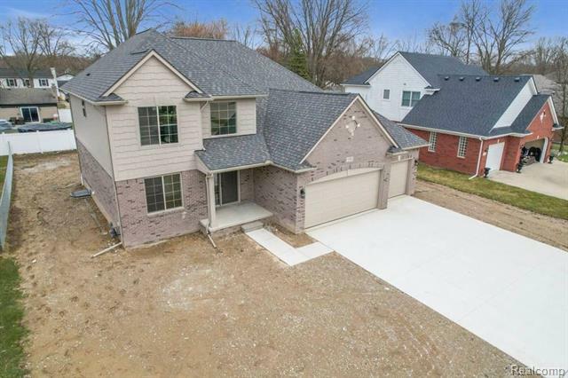Property Photo: 53302 Zachary Drive MI 48047