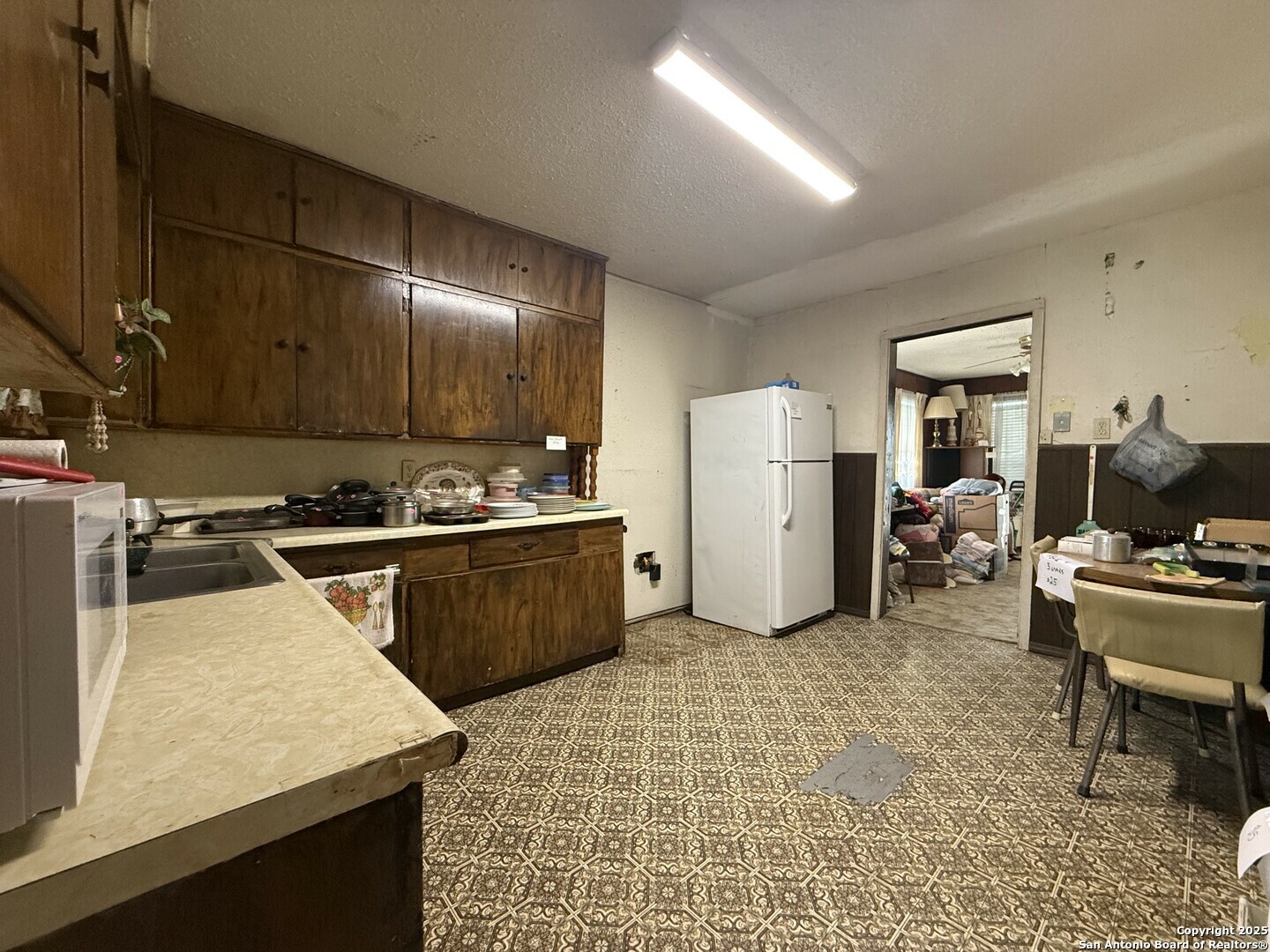 Property Photo: 318 Uvalde TX 78210