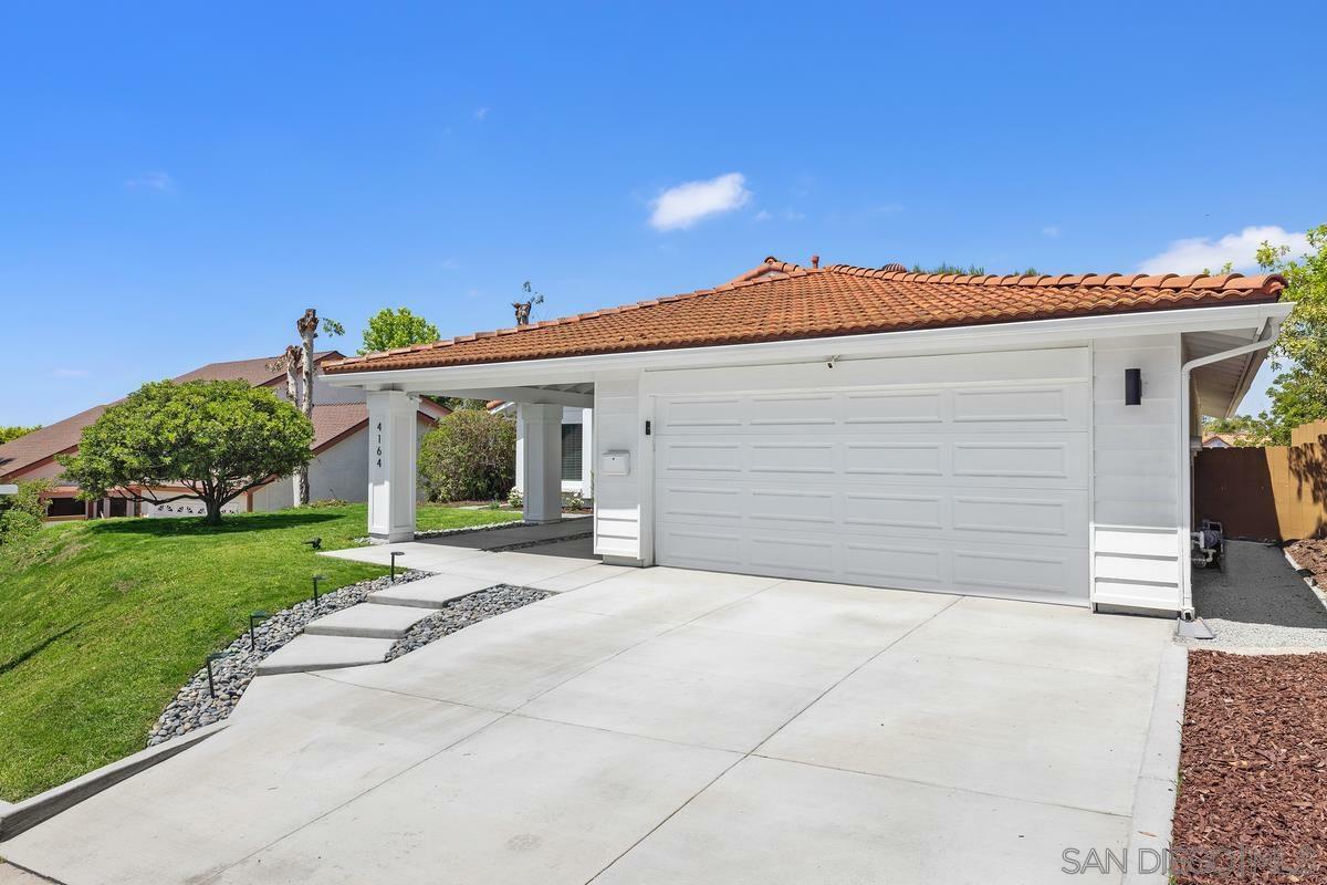 Property Photo: 4164 Rueda Drive CA 92124