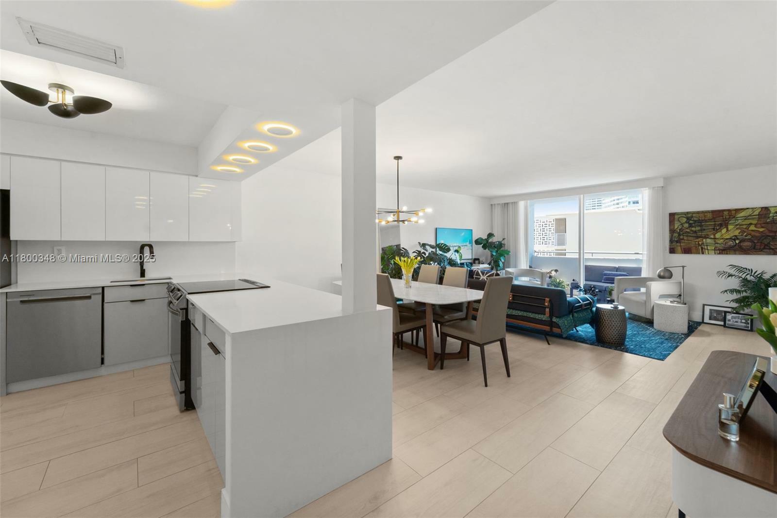 Property Photo: 1658 Bay Rd 305 FL 33139