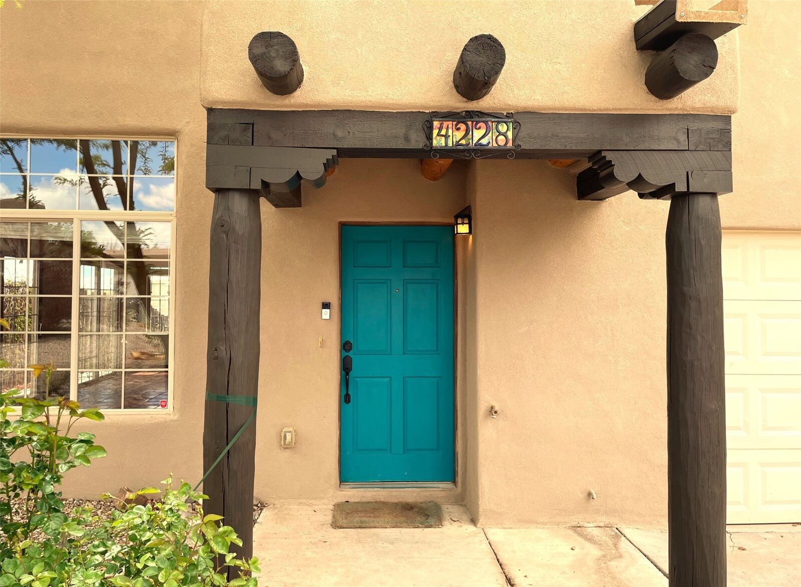 Property Photo:  4228 Rock Castle Lane  NM 87507 