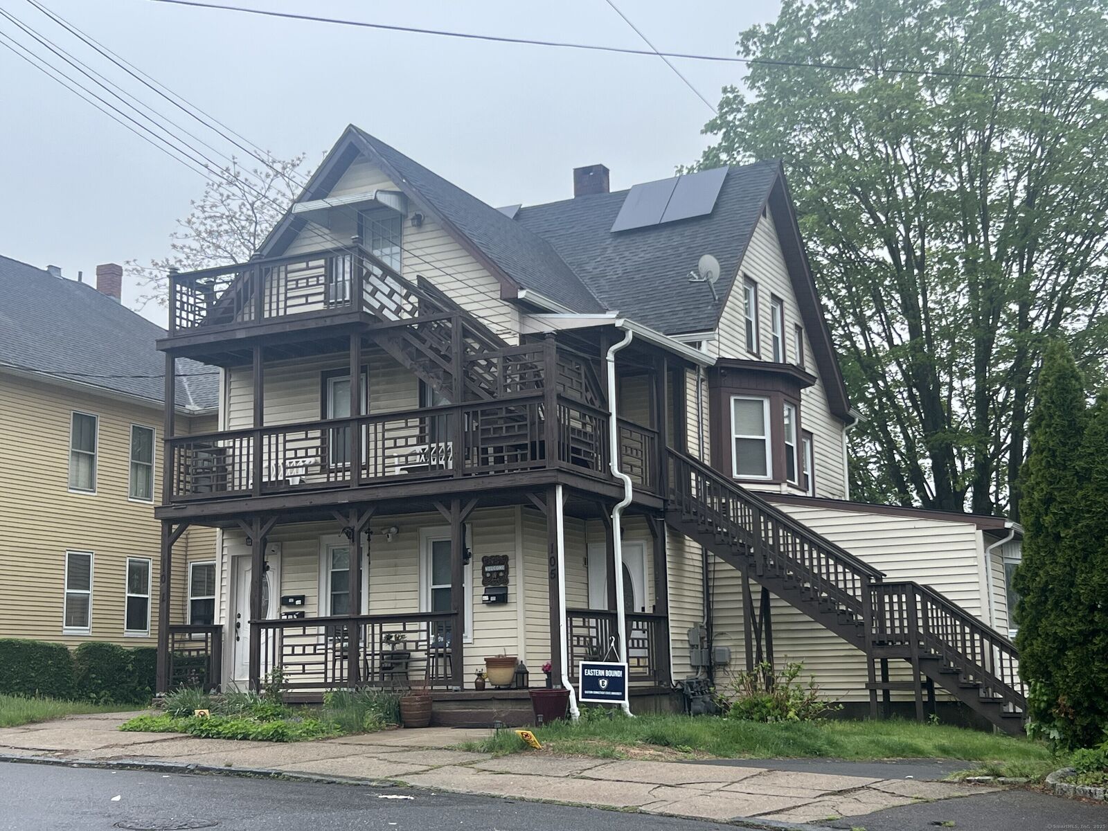 Property Photo:  105-107 Hill Street 3rd Flr  CT 06484 