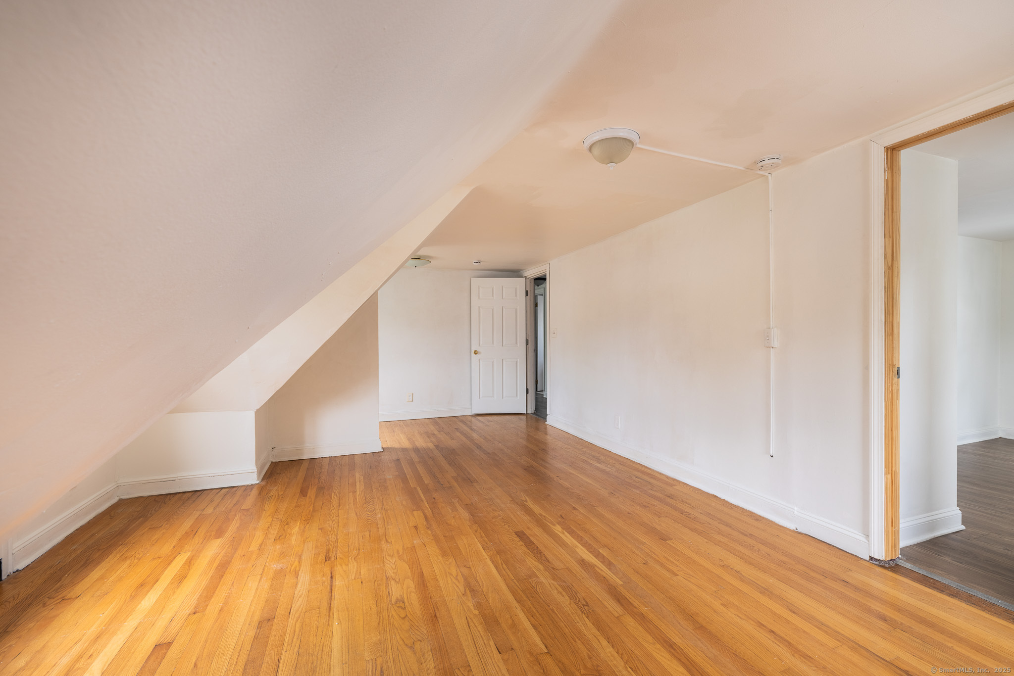 Property Photo: 436 Sedgewick Avenue 2nd Floor CT 06615