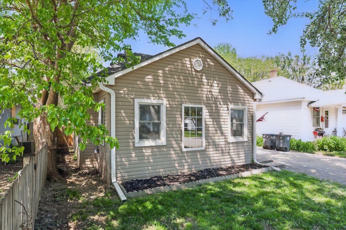Property Photo: 1418 3rd Avenue IA 51501