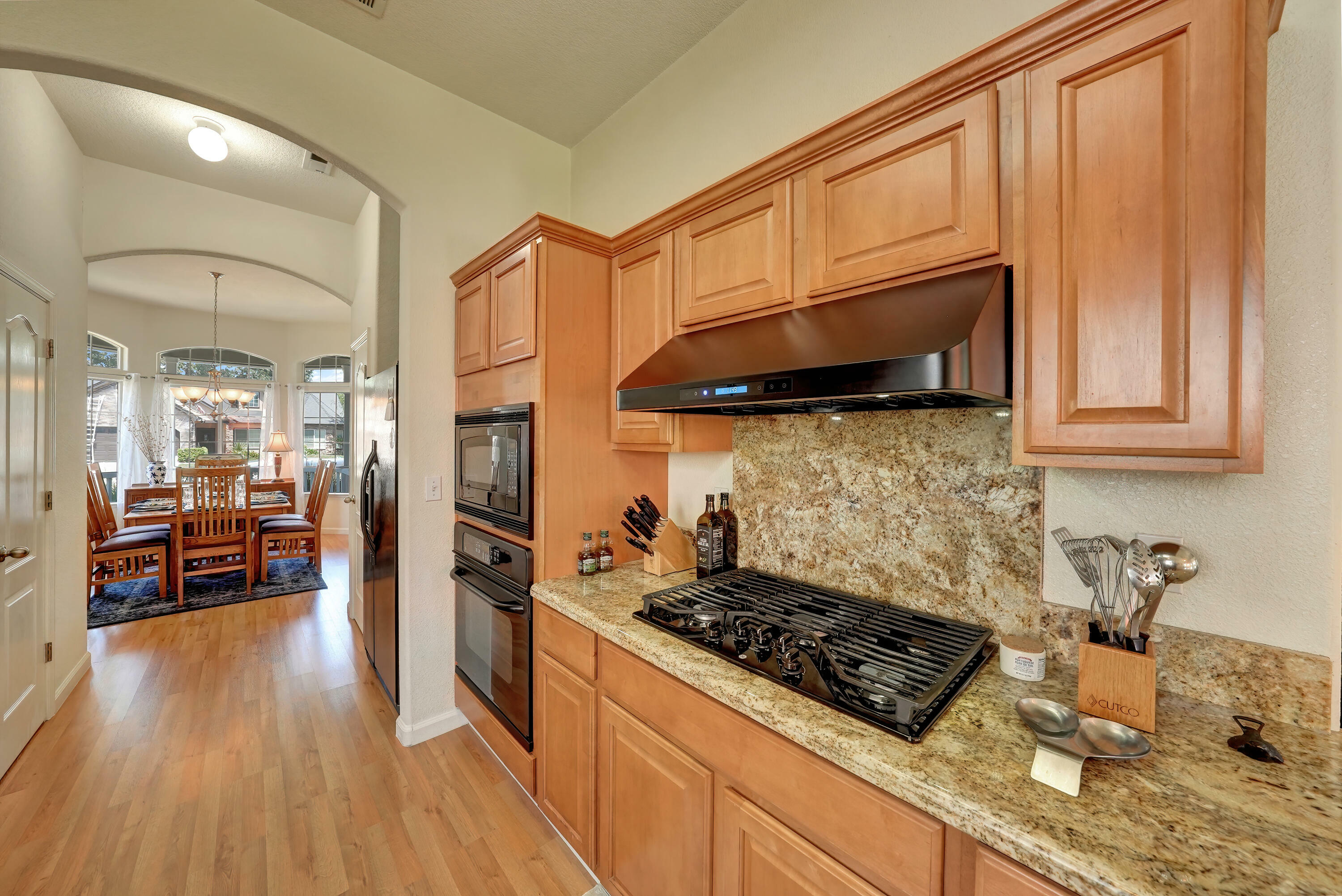 Property Photo: 6225 W School Avenue CA 93291