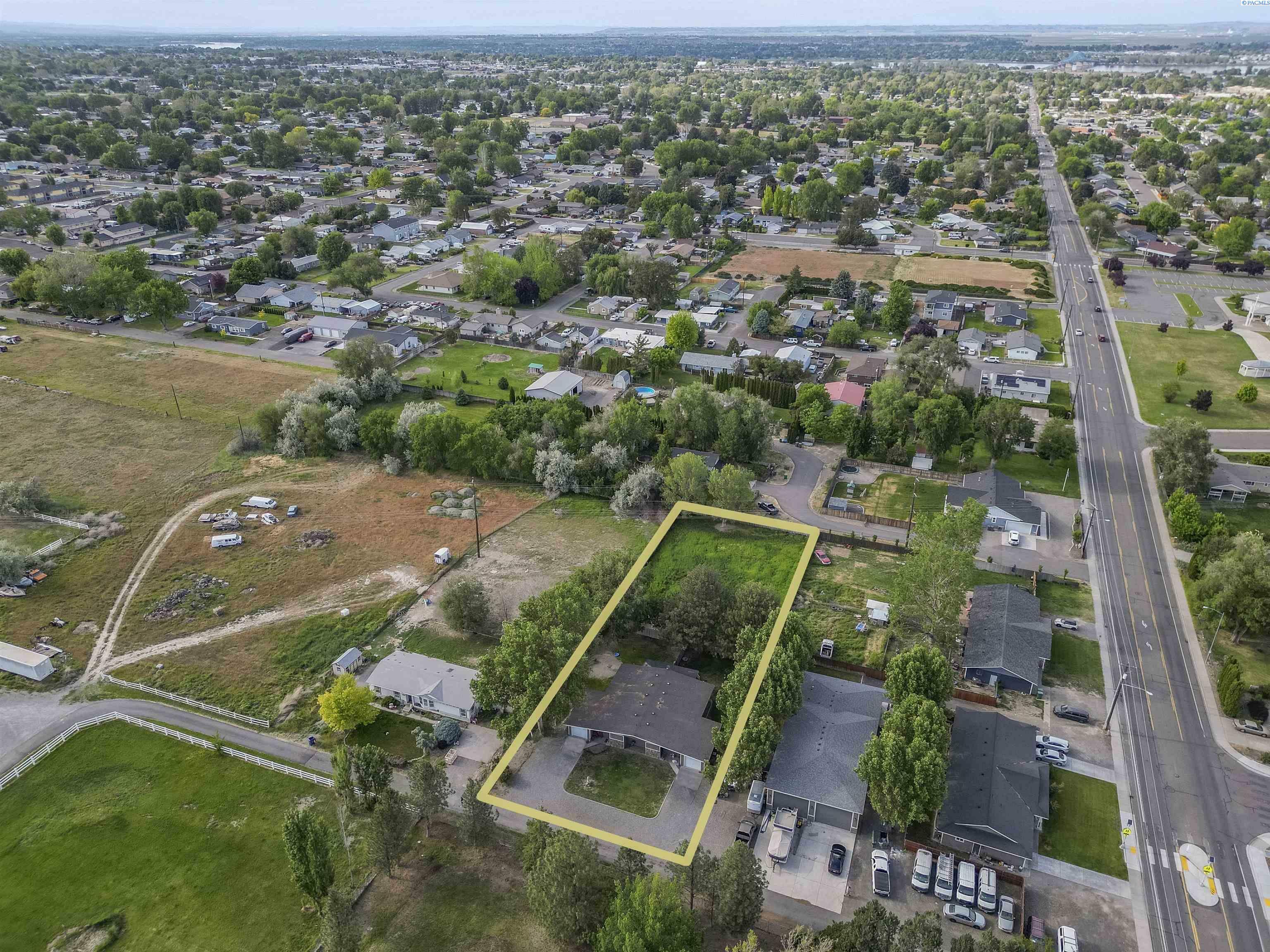 Property Photo: 2214 S Olympia St WA 99337