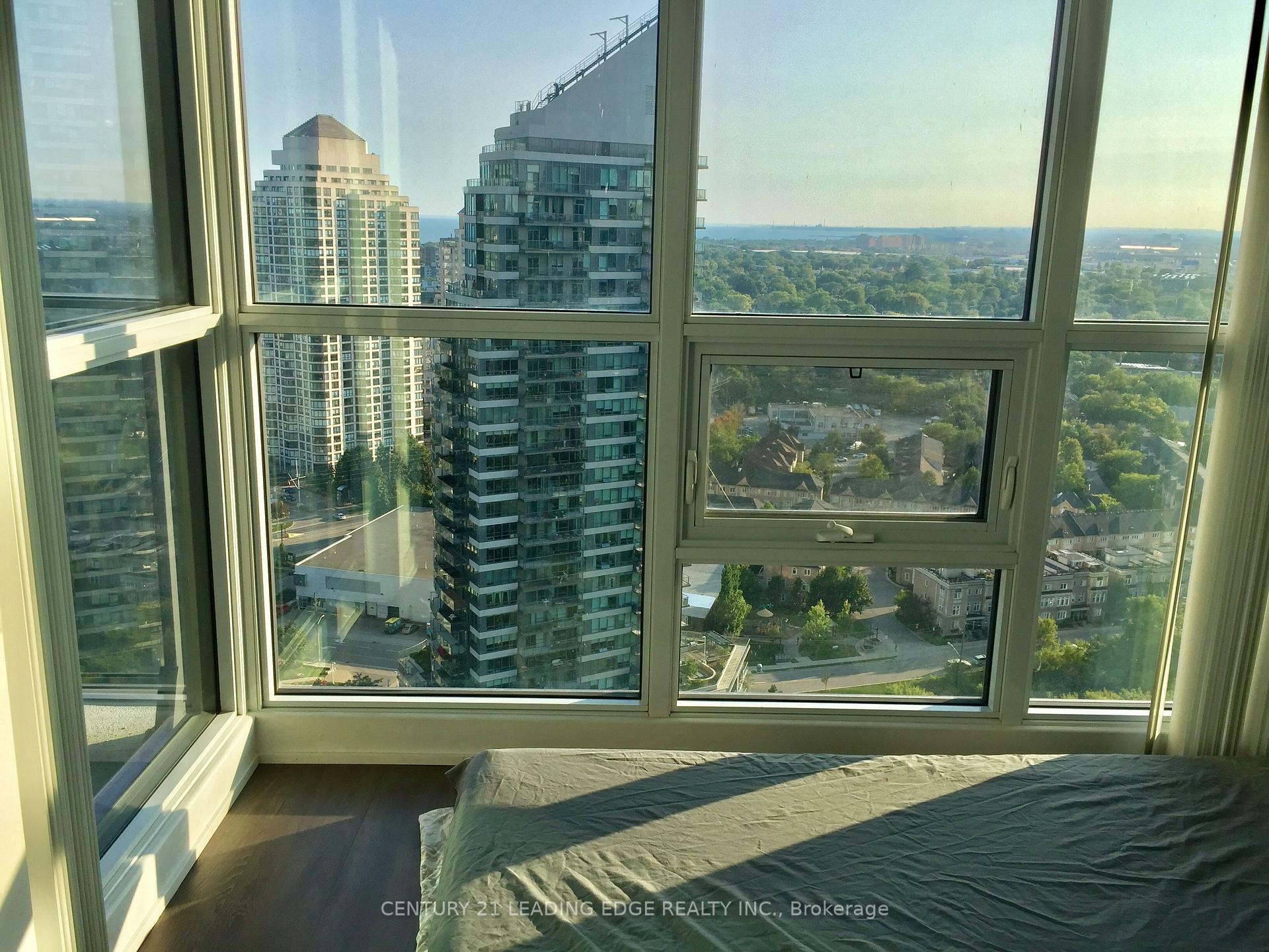 Photo de la propriété: 2220 Lake Shore Boulevard W 2710 ON M8V 0C1
