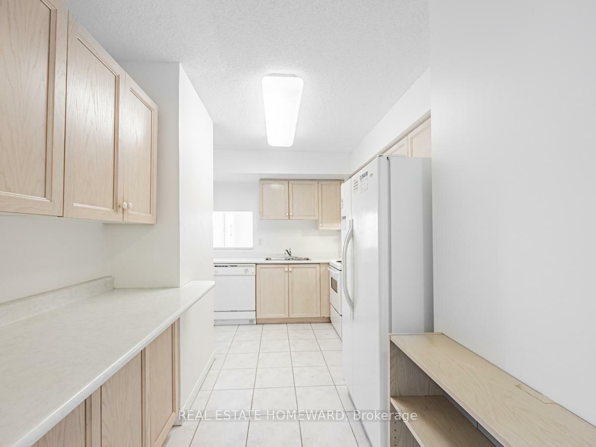 Property Photo: 2800 Warden Avenue 1102 ON M1W 3Z6